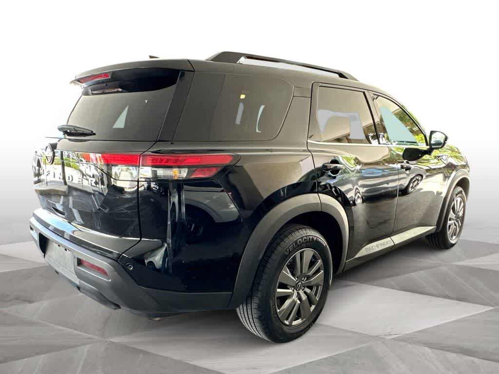 Thumbnail: 2025 Nissan Pathfinder - 8