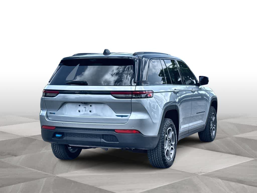 Thumbnail: 2022 Jeep Grand Cherokee - 8