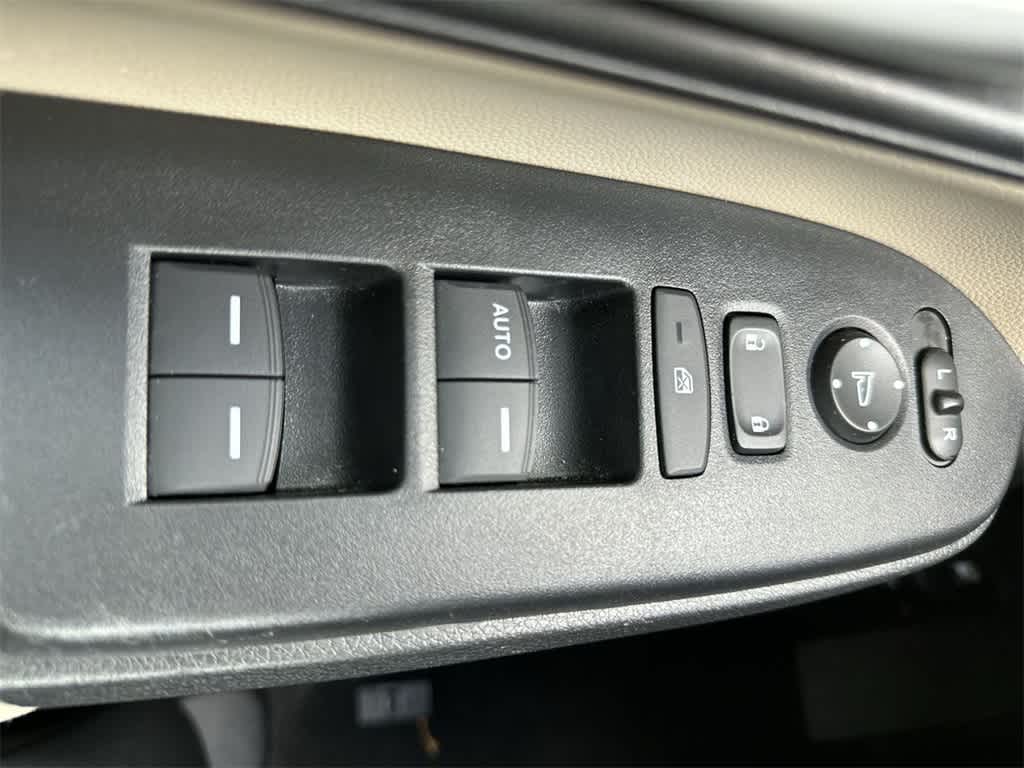 Thumbnail: 2022 Honda CR-V - 17