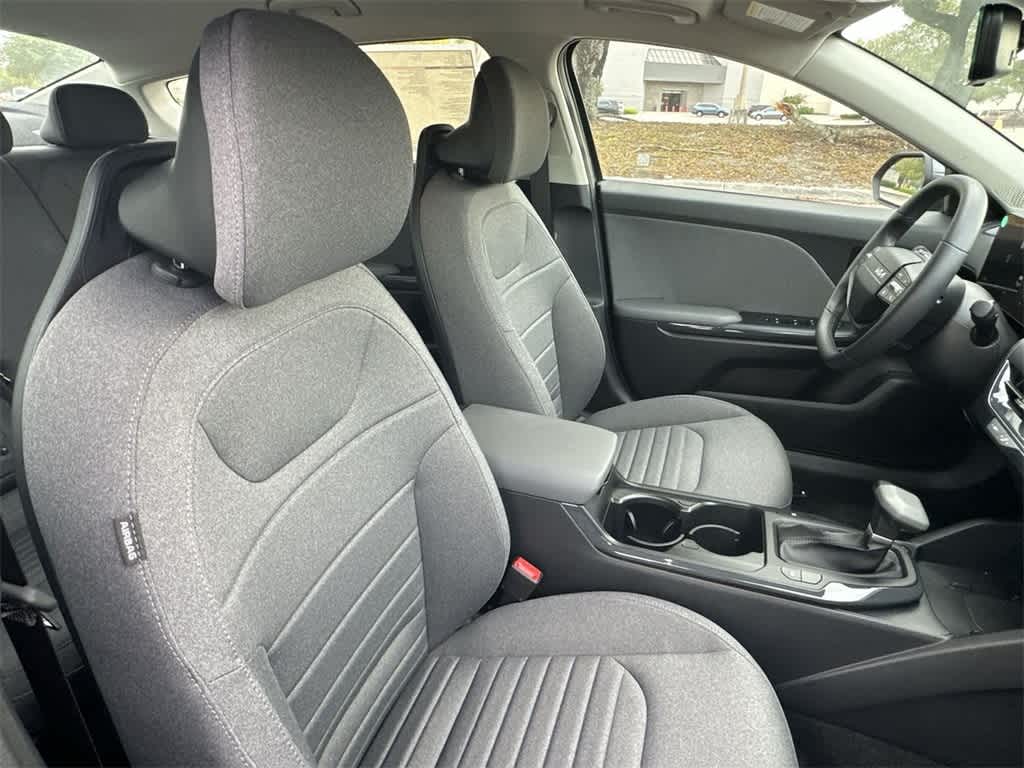 Thumbnail: 2025 Kia K4 - 27