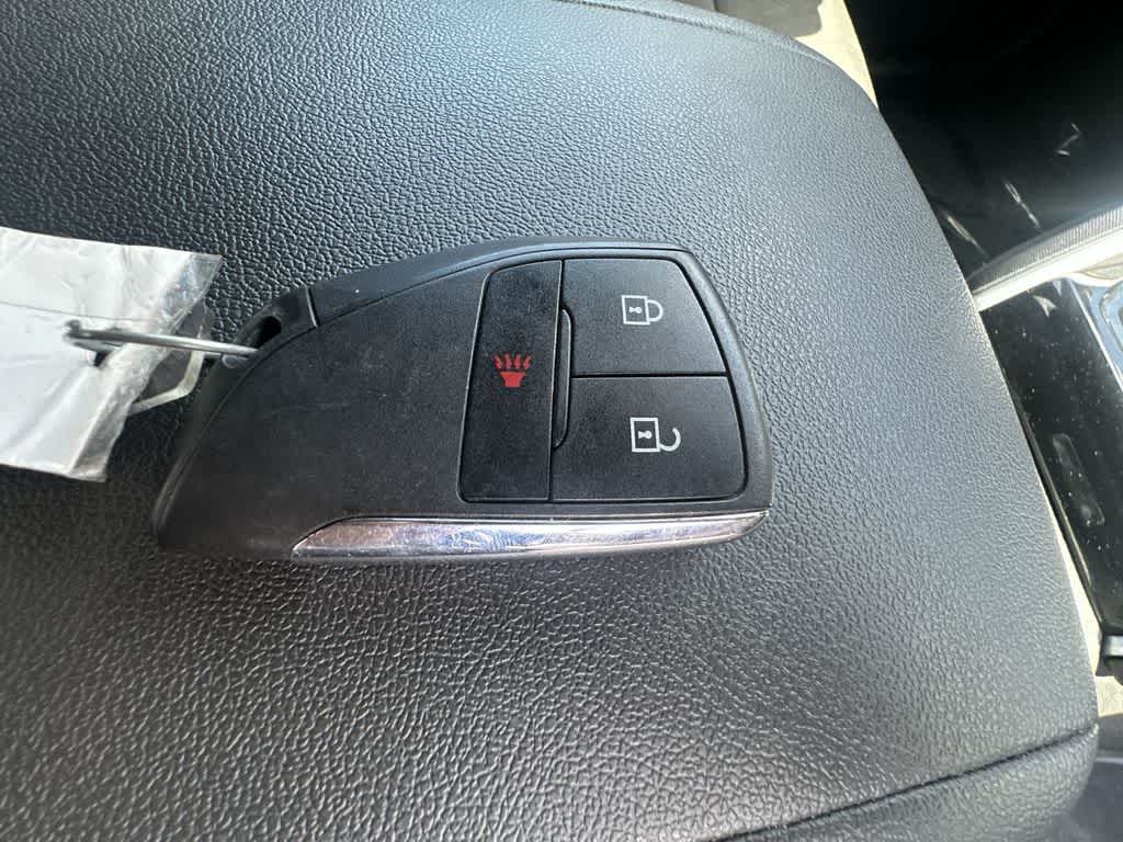 Thumbnail: 2023 Chevrolet Colorado - 28