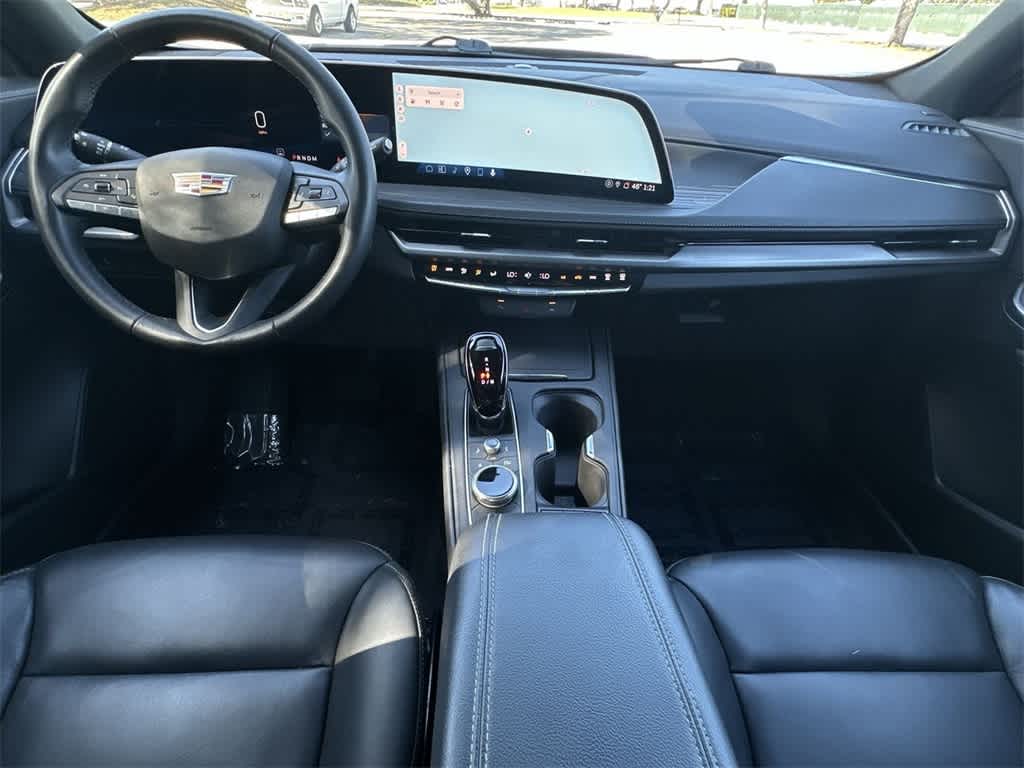 Thumbnail: 2025 Cadillac XT4 - 24