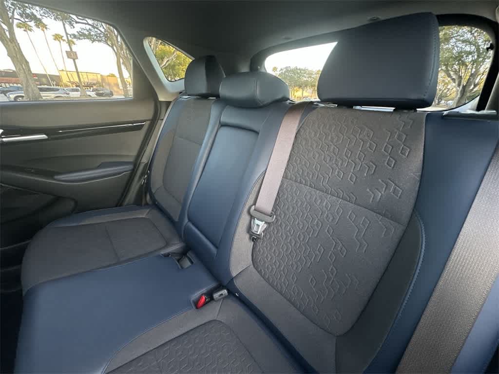 Thumbnail: 2024 Kia Seltos - 22