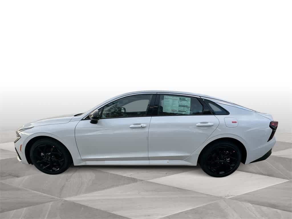 Thumbnail: 2026 Kia K5 - 5