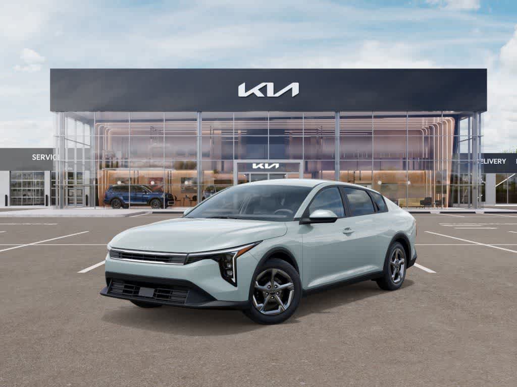 Thumbnail: 2026 Kia K4 - 1
