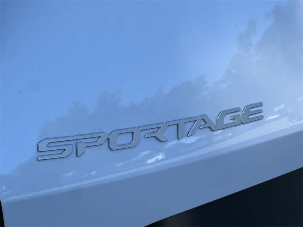 Thumbnail: 2026 Kia Sportage - 10