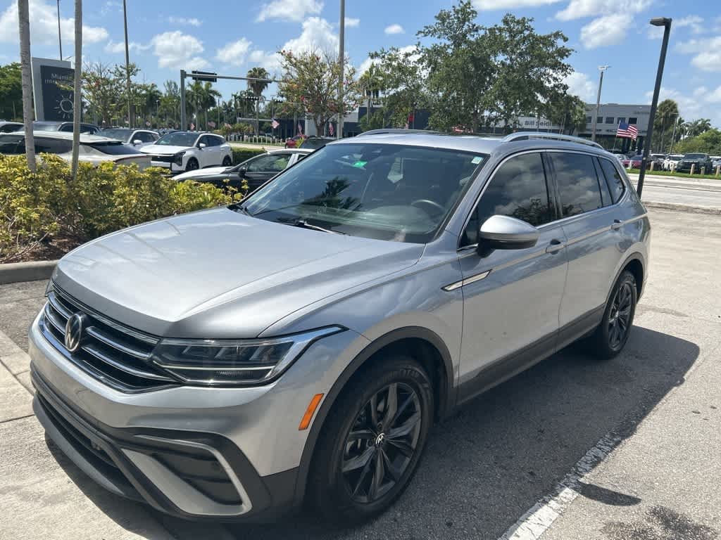 Thumbnail: 2023 Volkswagen Tiguan - 1
