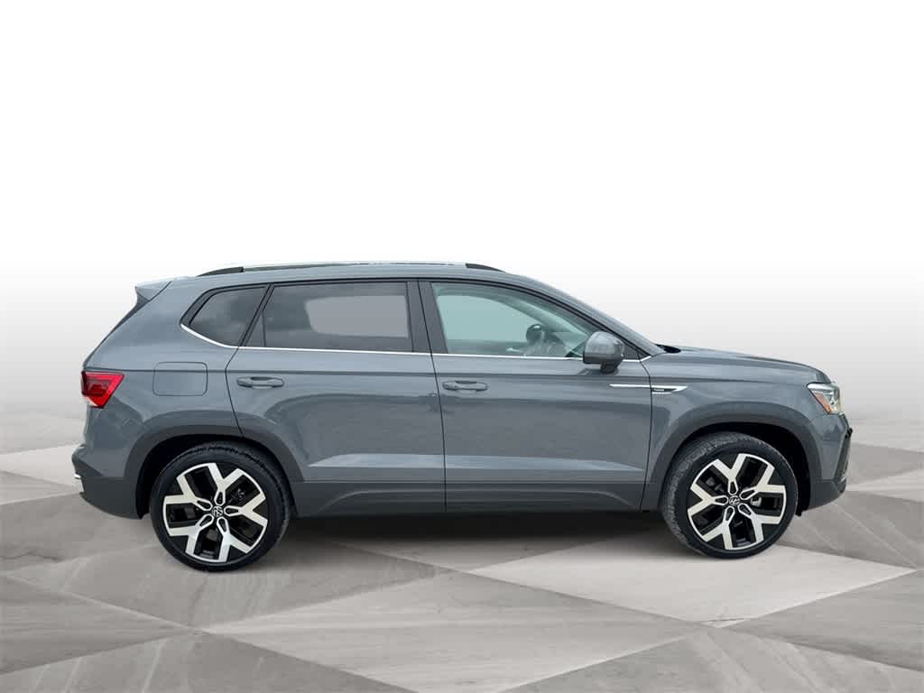 Thumbnail: 2023 Volkswagen Taos - 9