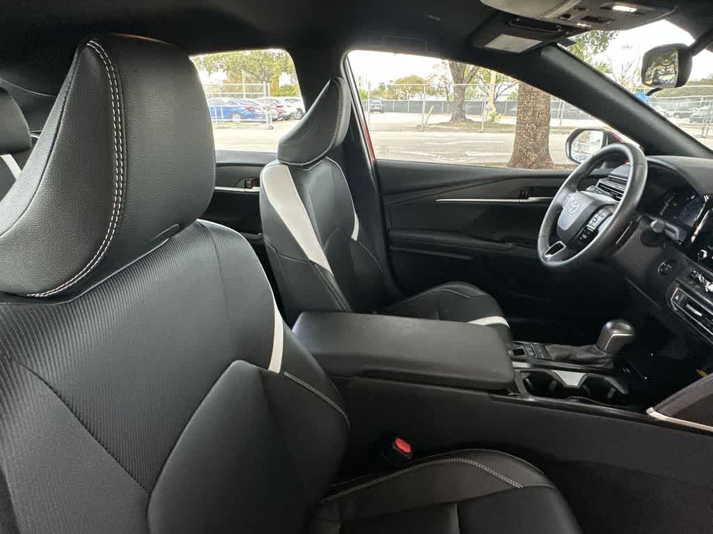 Thumbnail: 2025 Toyota Camry - 27