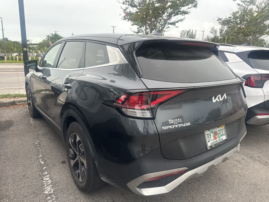 Thumbnail: 2023 Kia Sportage - 3