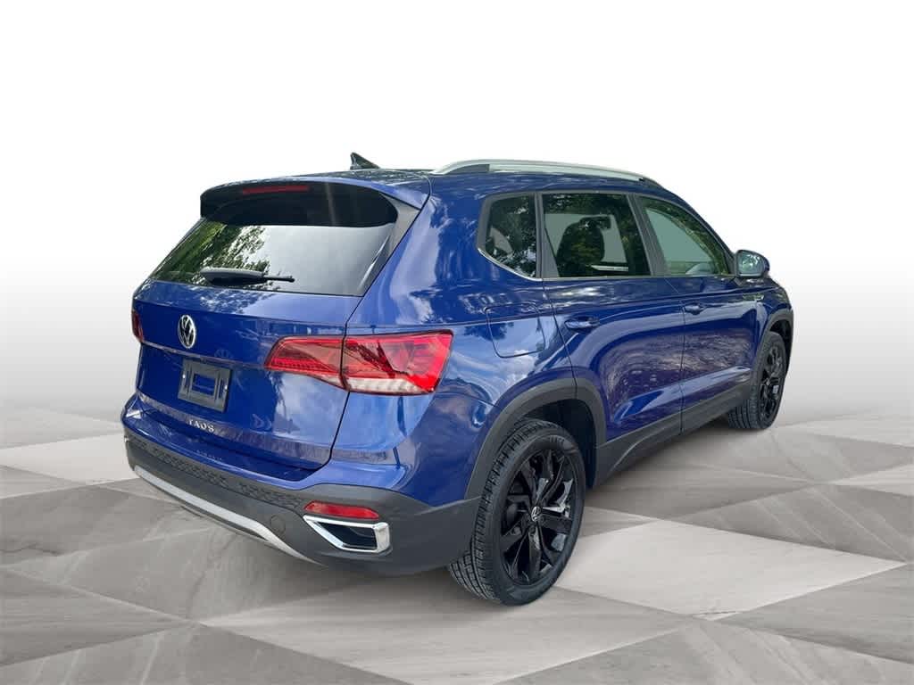 Thumbnail: 2022 Volkswagen Taos - 8
