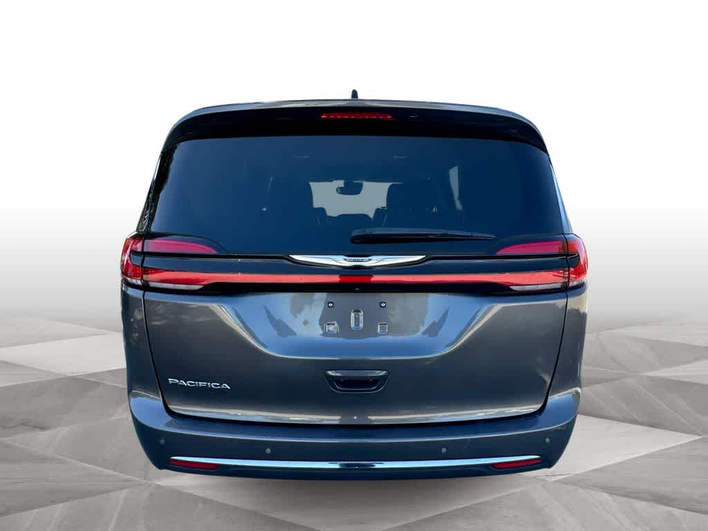 Thumbnail: 2023 Chrysler Pacifica - 7
