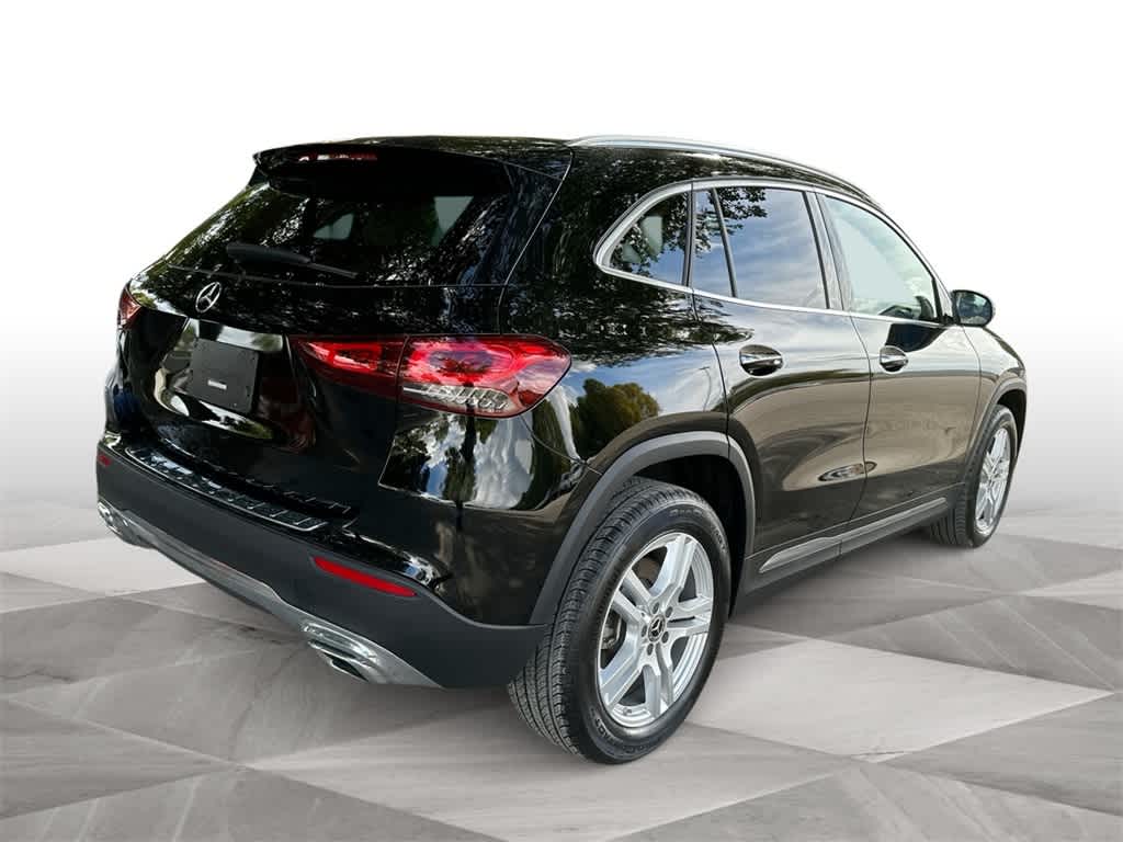 Thumbnail: 2023 Mercedes-Benz GLA - 8