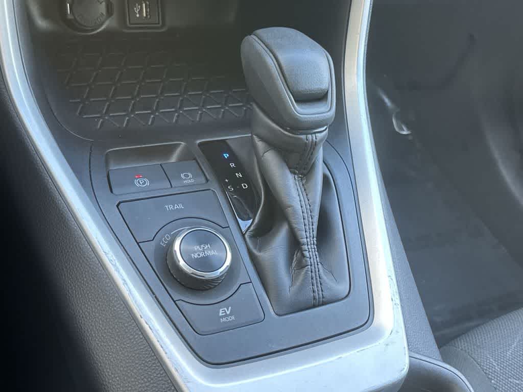 Thumbnail: 2025 Toyota RAV4 - 20