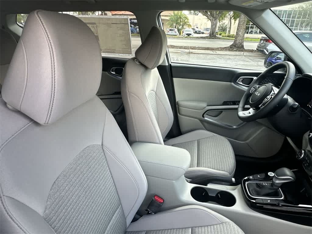 Thumbnail: 2025 Kia Soul - 27