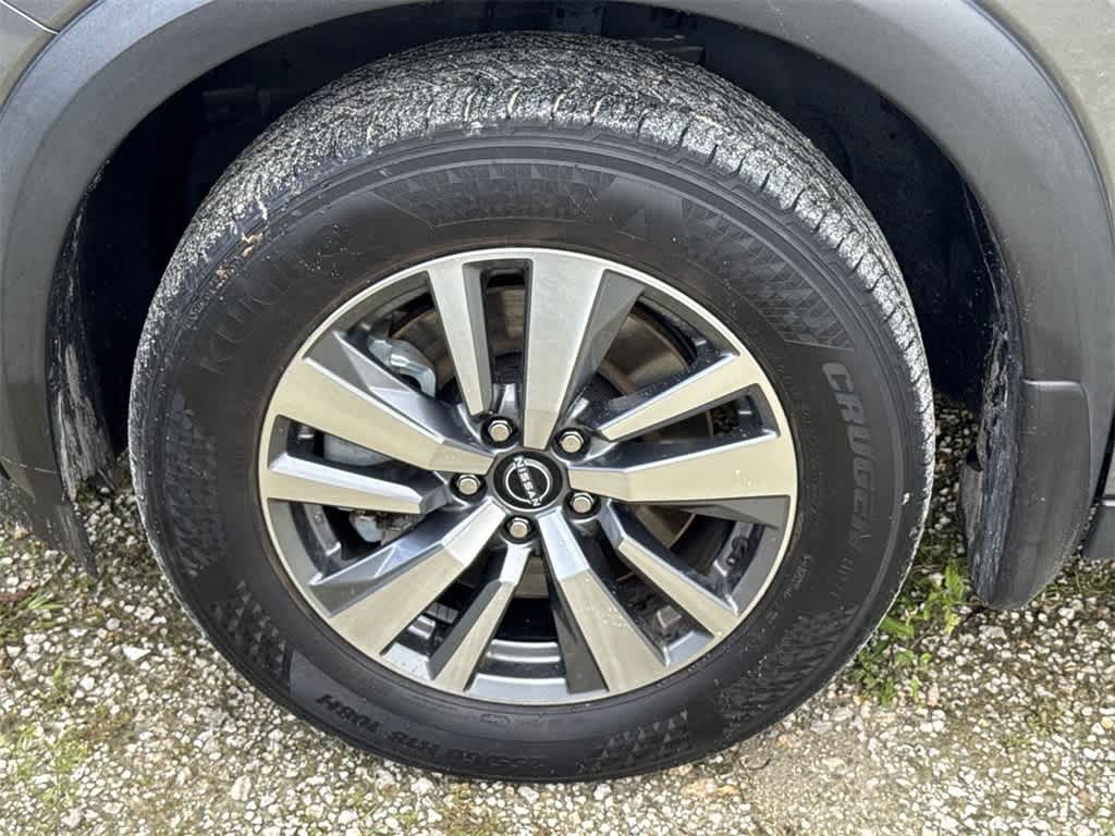 Thumbnail: 2023 Nissan Pathfinder - 11