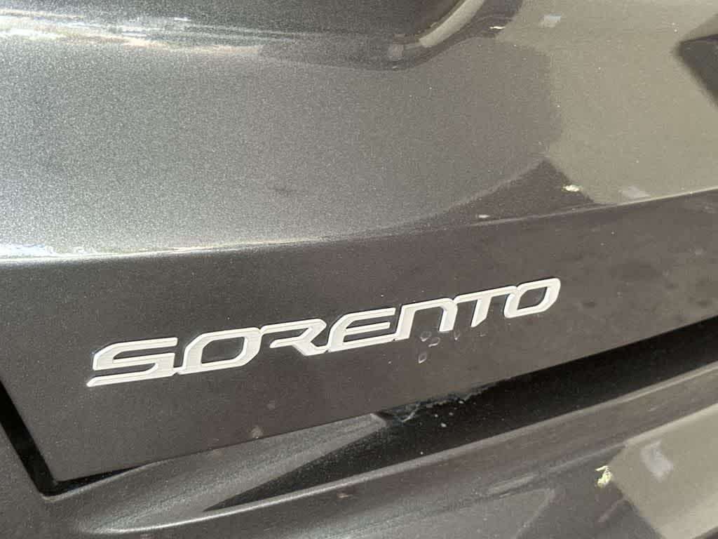 Thumbnail: 2023 Kia Sorento - 11