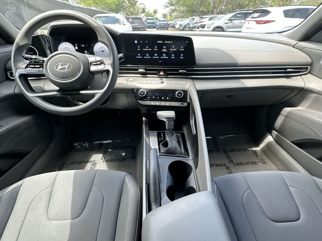 Thumbnail: 2024 Hyundai Elantra - 24