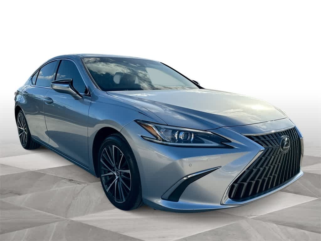 Thumbnail: 2023 Lexus ES - 2