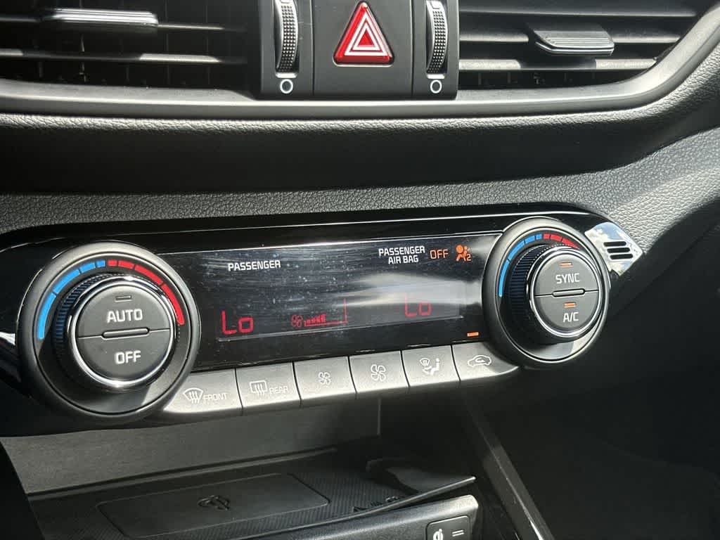 Thumbnail: 2022 Kia Forte - 20