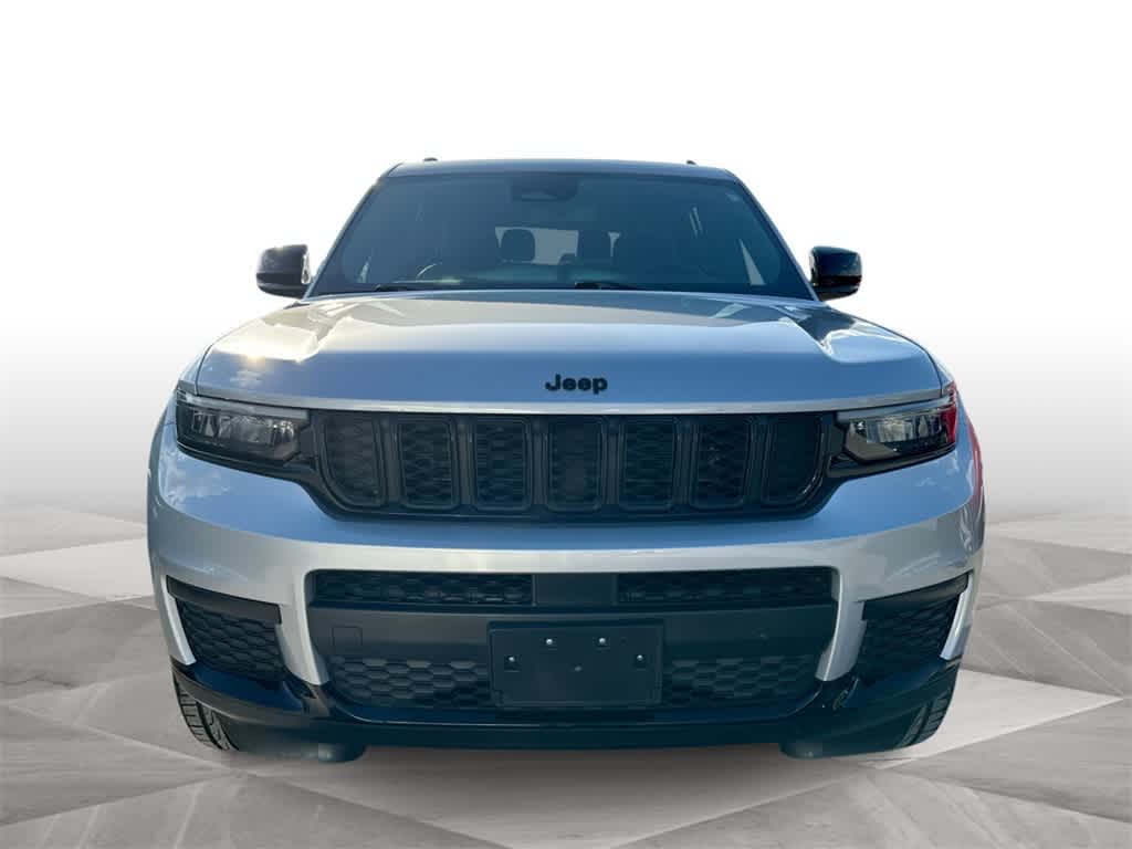 Thumbnail: 2023 Jeep Grand Cherokee L - 3