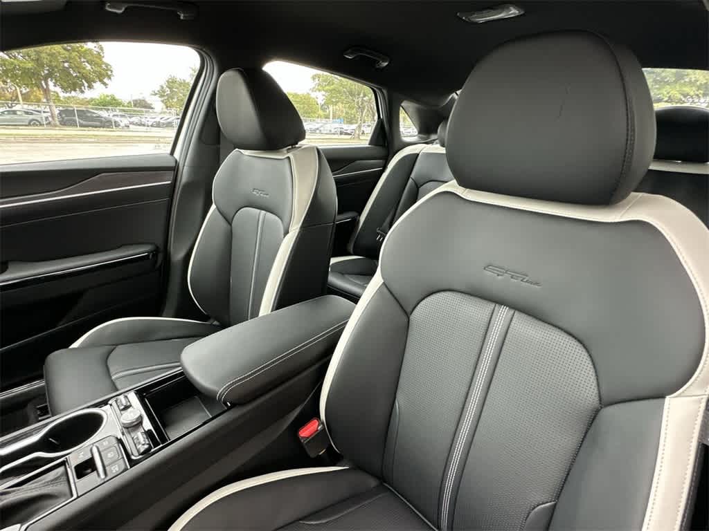 Thumbnail: 2026 Kia K5 - 14