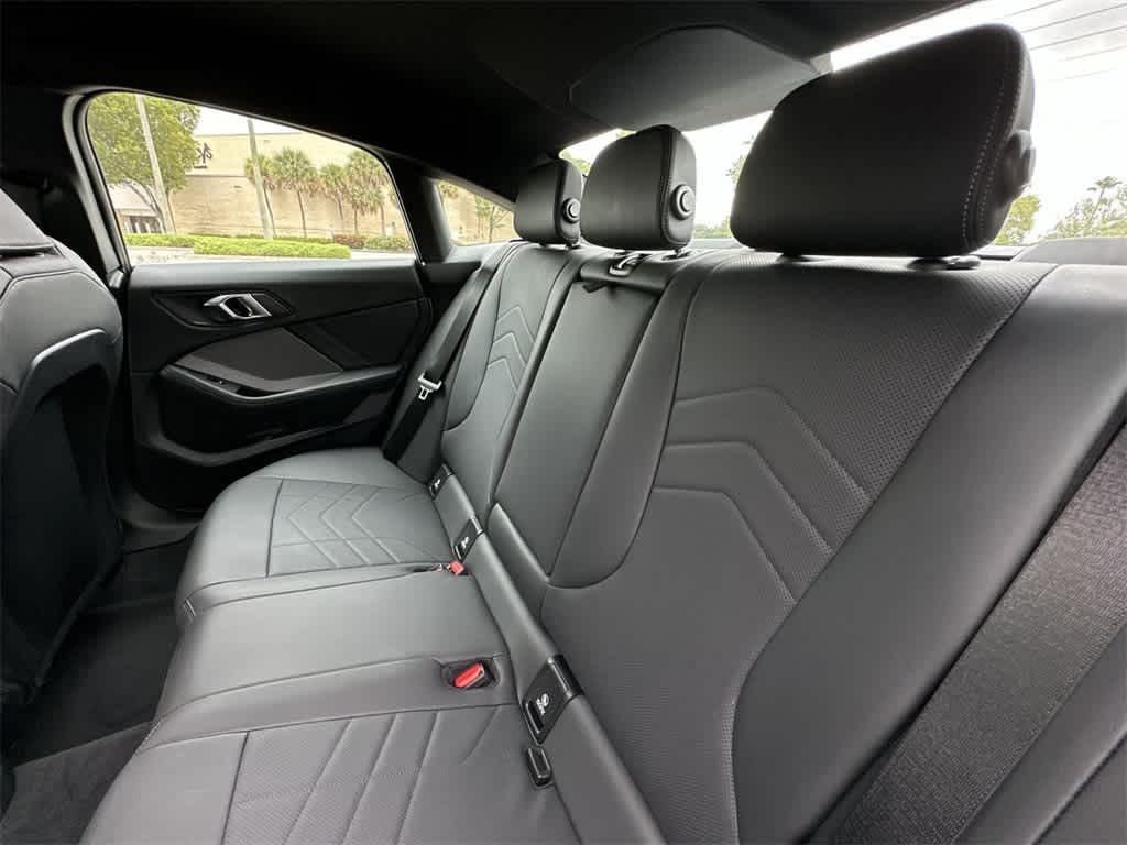 Thumbnail: 2025 BMW 2 Series - 22