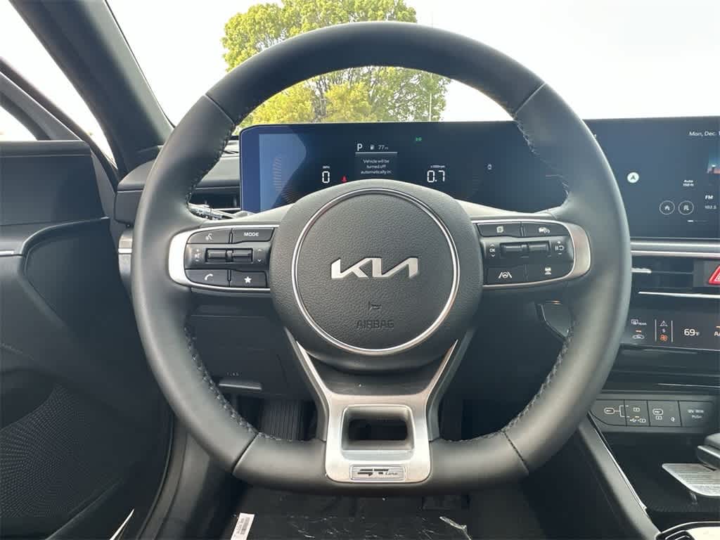 Thumbnail: 2026 Kia K5 - 15