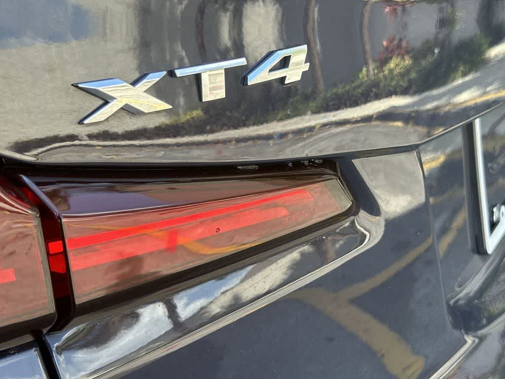 Thumbnail: 2025 Cadillac XT4 - 10