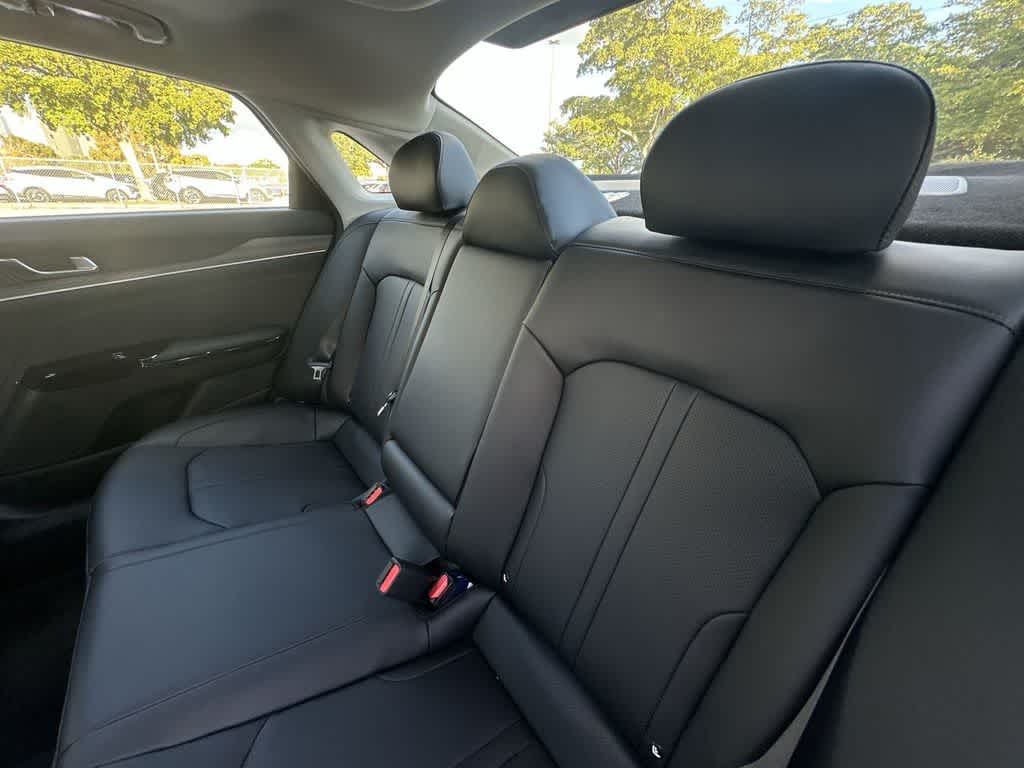 Thumbnail: 2026 Kia K5 - 22