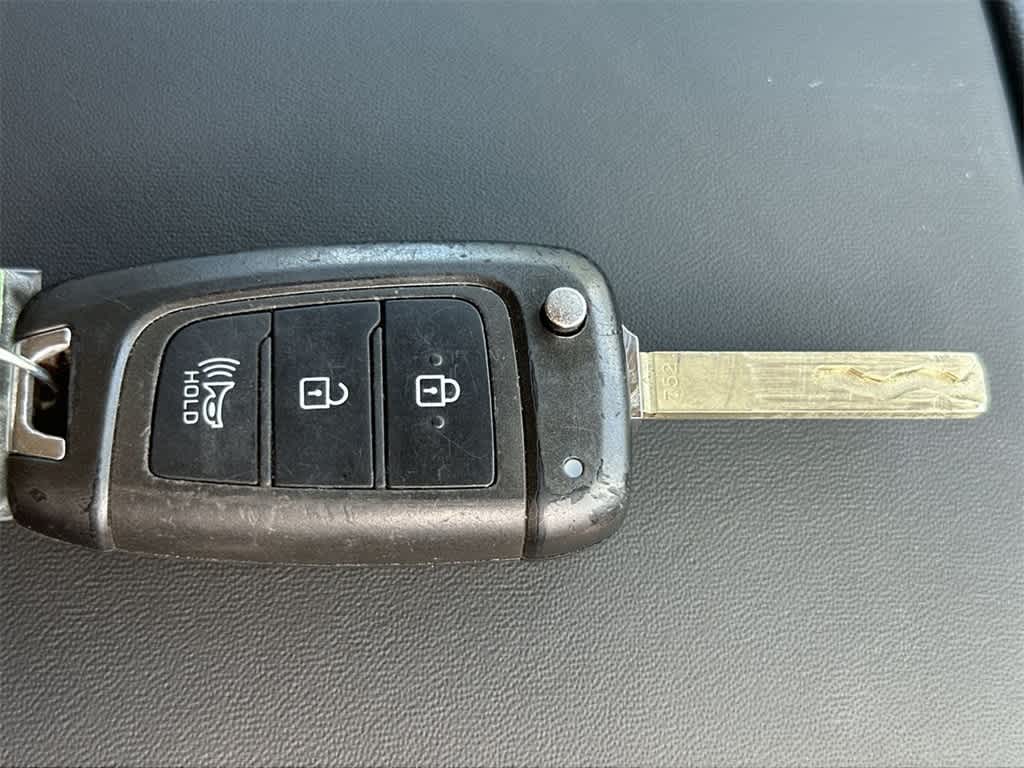 Thumbnail: 2023 Hyundai Santa Fe - 28