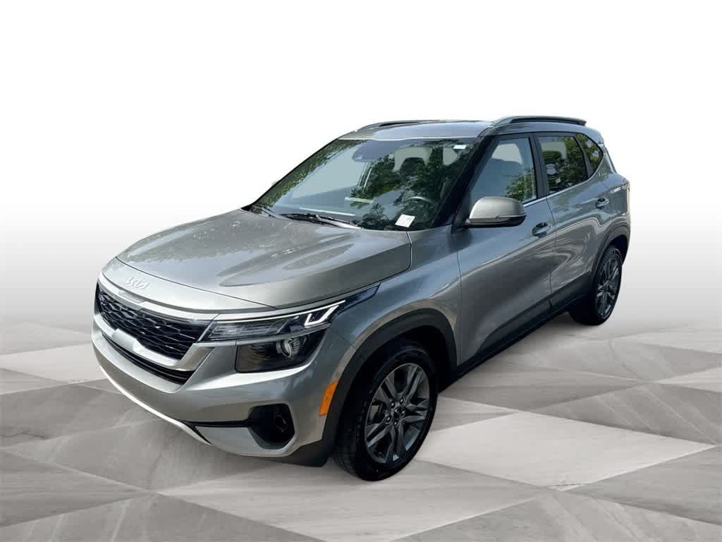2023 Kia Seltos S 4