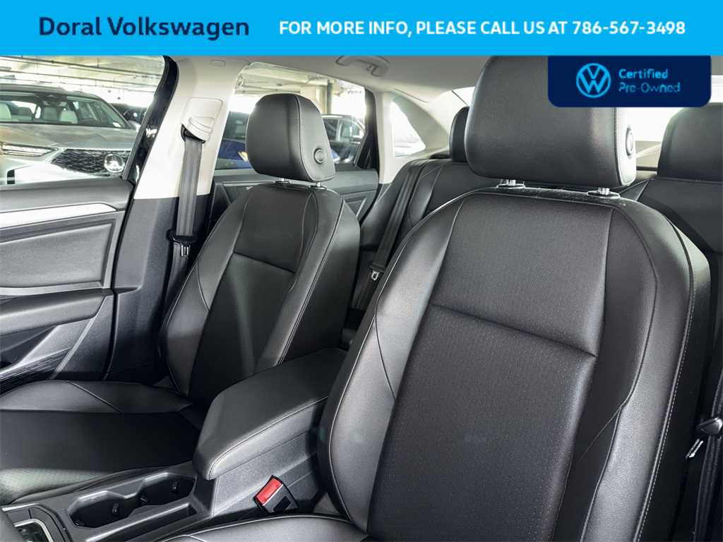 Thumbnail: 2019 Volkswagen Jetta - 13