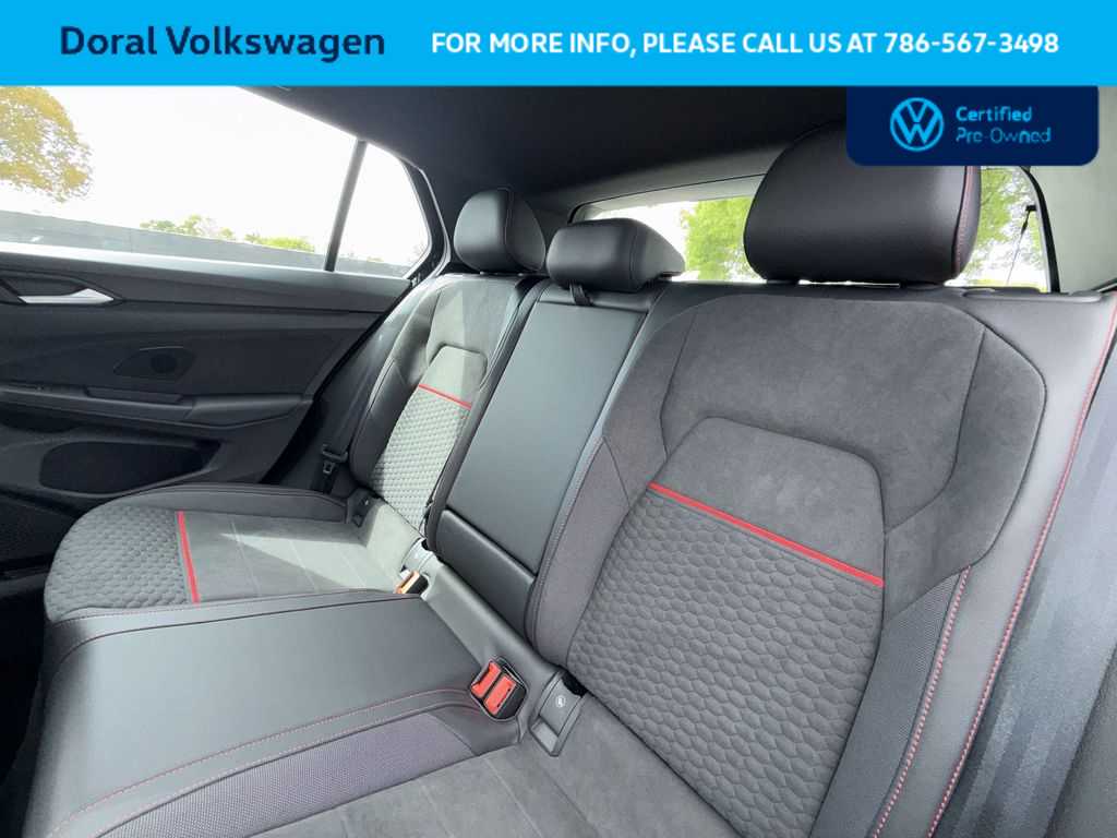 Thumbnail: 2025 Volkswagen Golf - 22