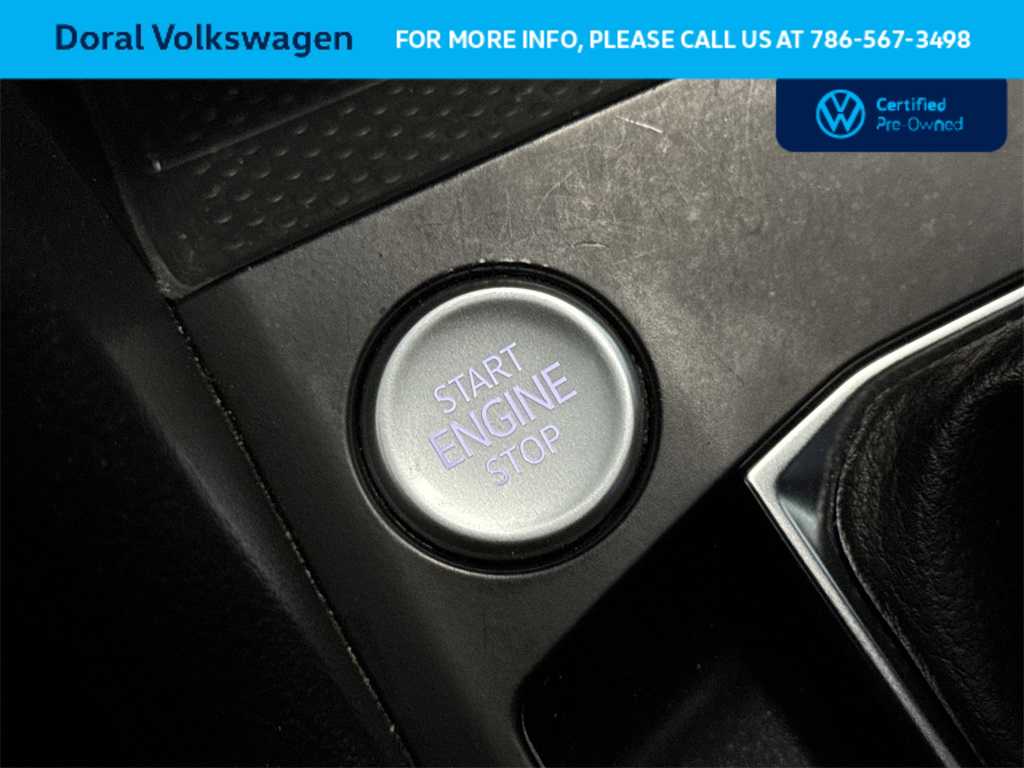 Thumbnail: 2022 Volkswagen Taos - 17