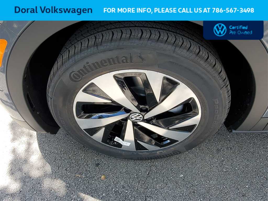 Thumbnail: 2023 Volkswagen ID.4 - 17