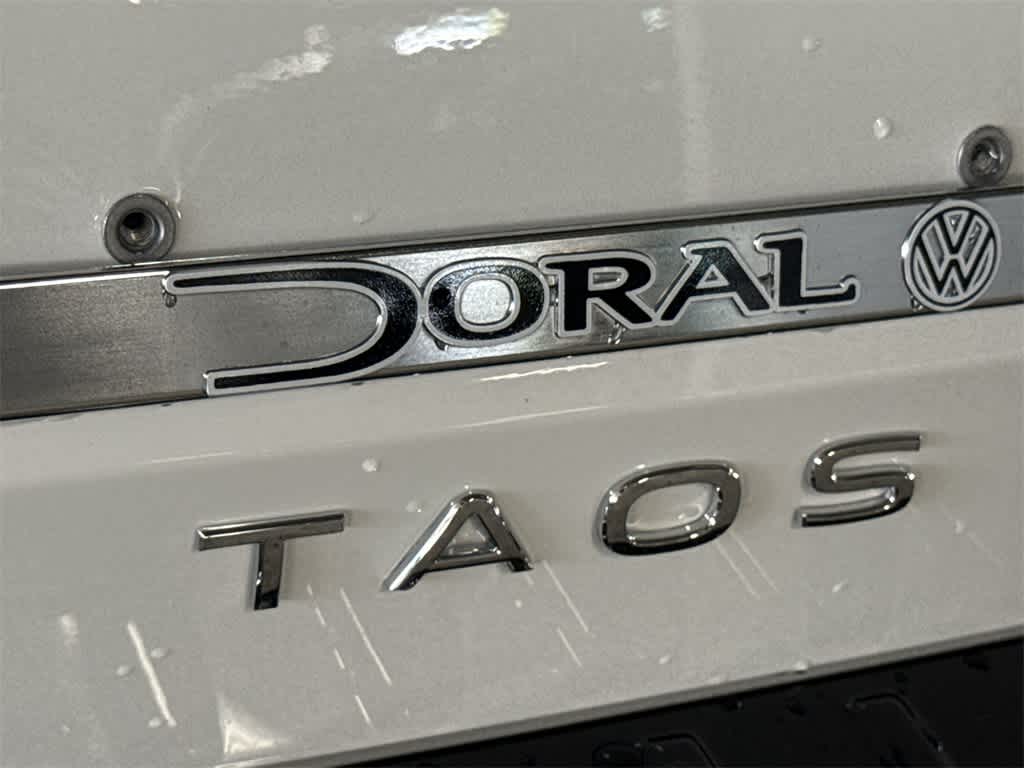Thumbnail: 2025 Volkswagen Taos - 10