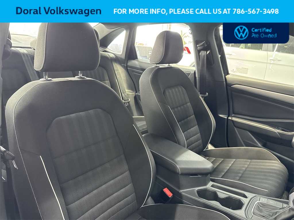 Thumbnail: 2024 Volkswagen Jetta - 27