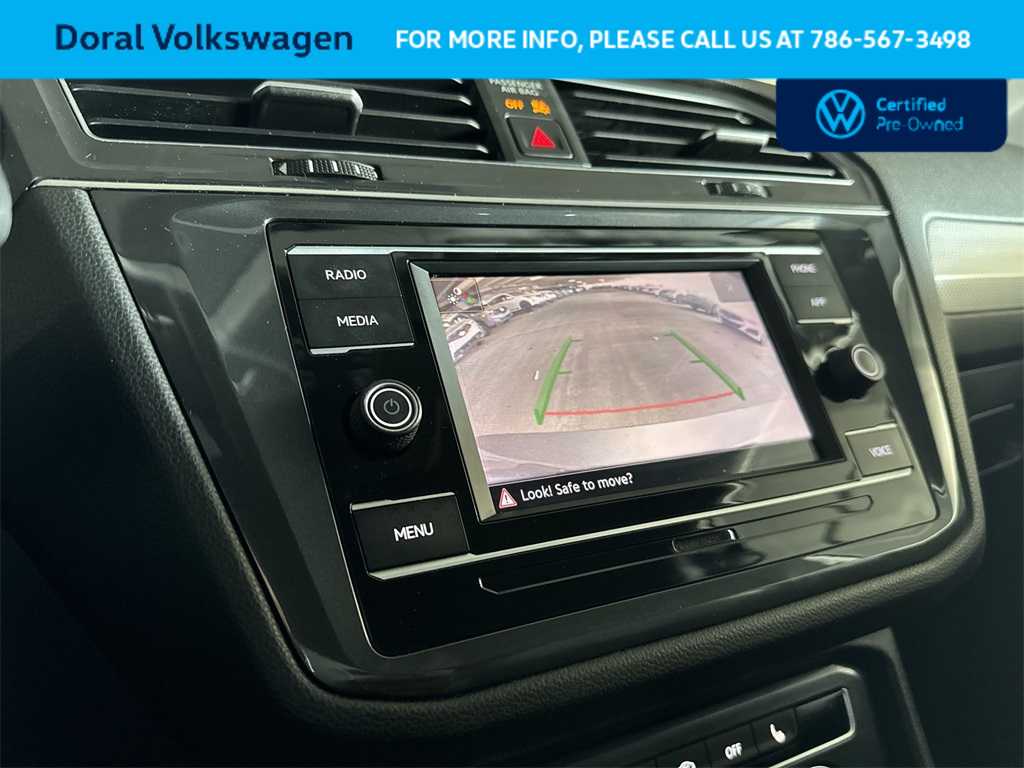 Thumbnail: 2022 Volkswagen Tiguan - 20