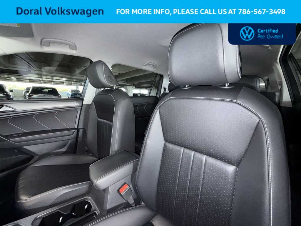 Thumbnail: 2024 Volkswagen Tiguan - 14