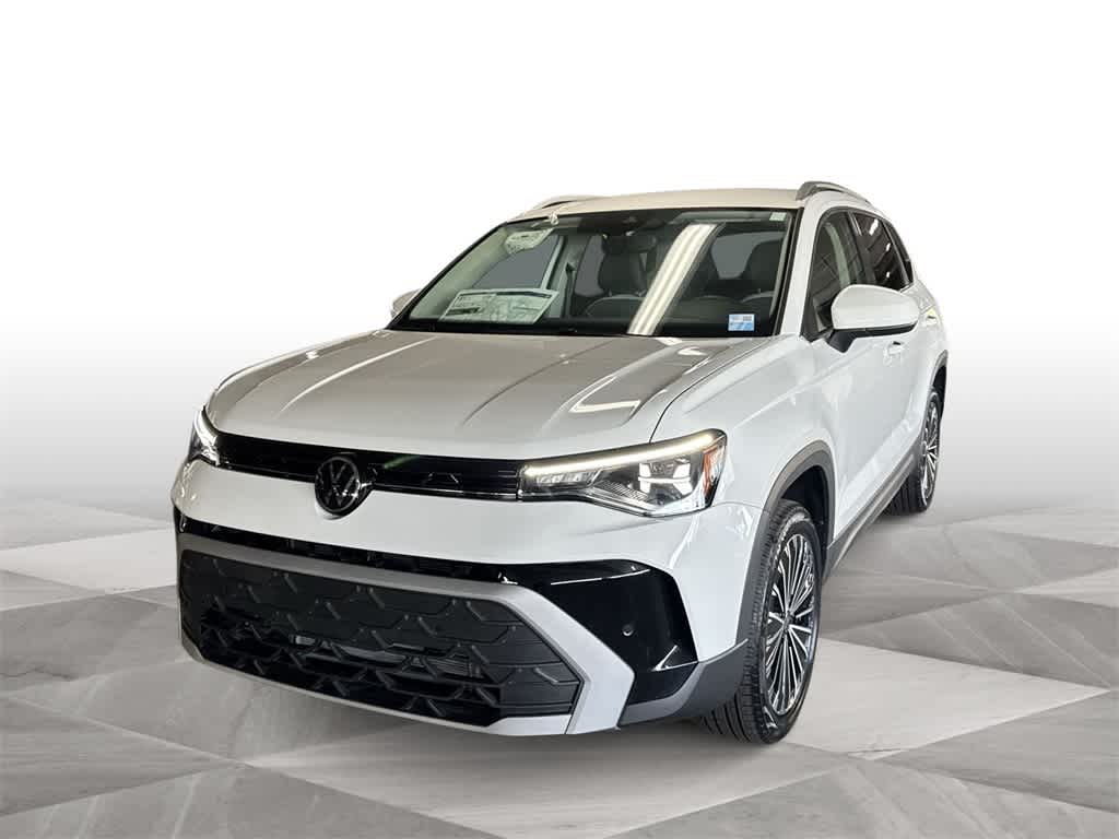 2025 Volkswagen Taos SE Hero Image