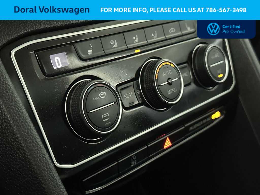 Thumbnail: 2023 Volkswagen Atlas - 20