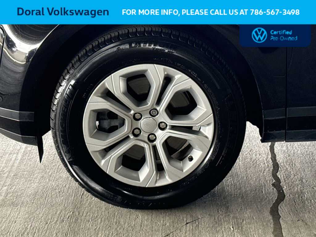 Thumbnail: 2020 Land Rover Range Rover Evoque - 11