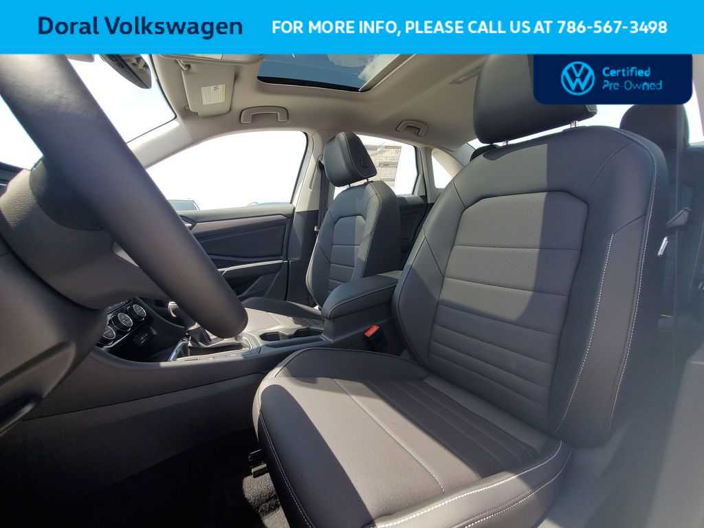 Thumbnail: 2023 Volkswagen Jetta - 20