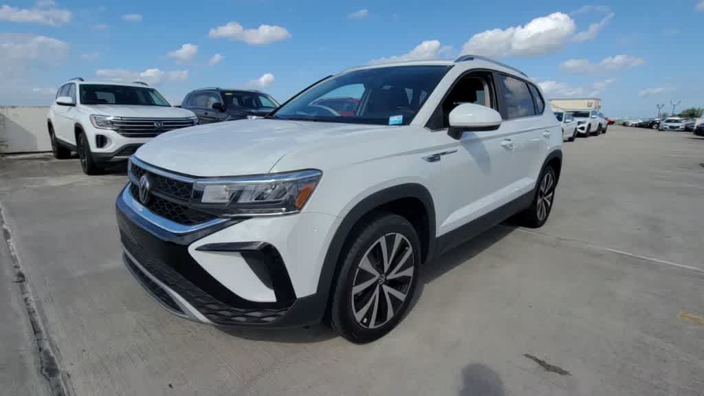 Thumbnail: 2023 Volkswagen Taos - 5