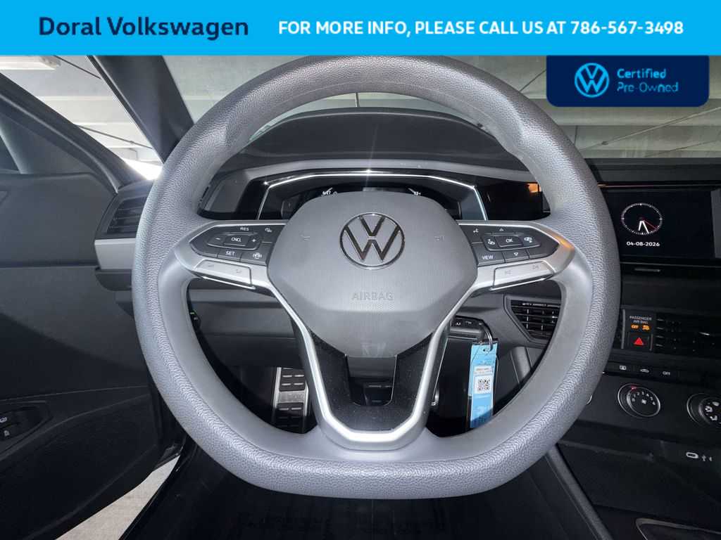 Thumbnail: 2023 Volkswagen Jetta - 15