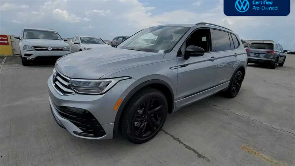 Thumbnail: 2023 Volkswagen Tiguan - 5