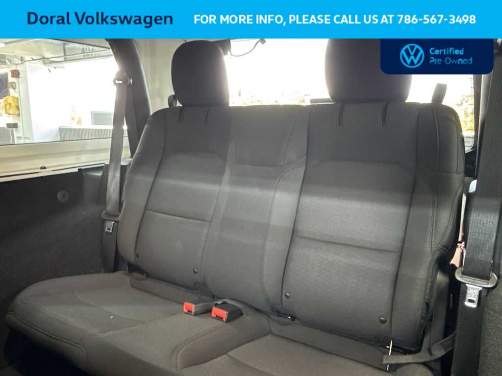 Thumbnail: 2022 Jeep Wrangler - 22