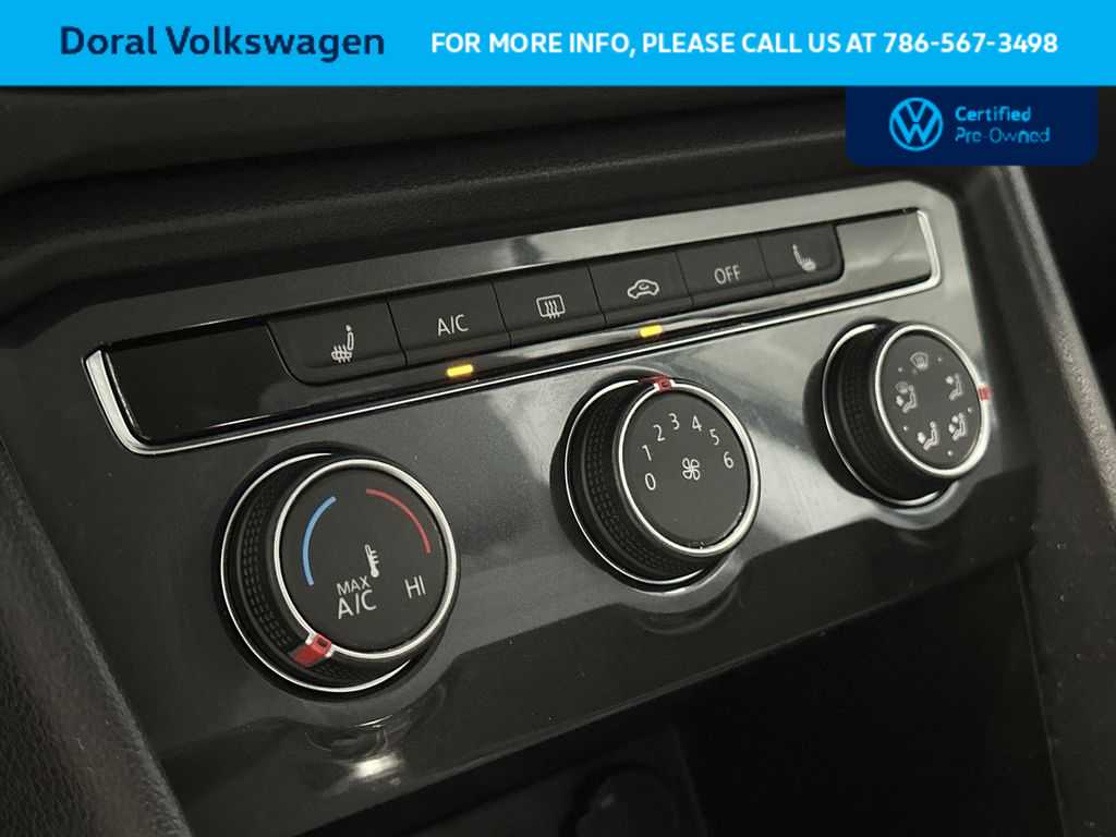 Thumbnail: 2023 Volkswagen Tiguan - 20