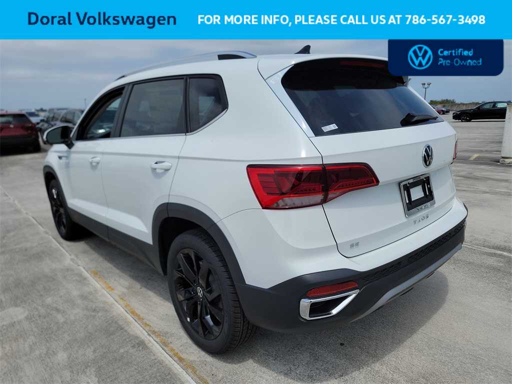 2023 Volkswagen Taos SE 15